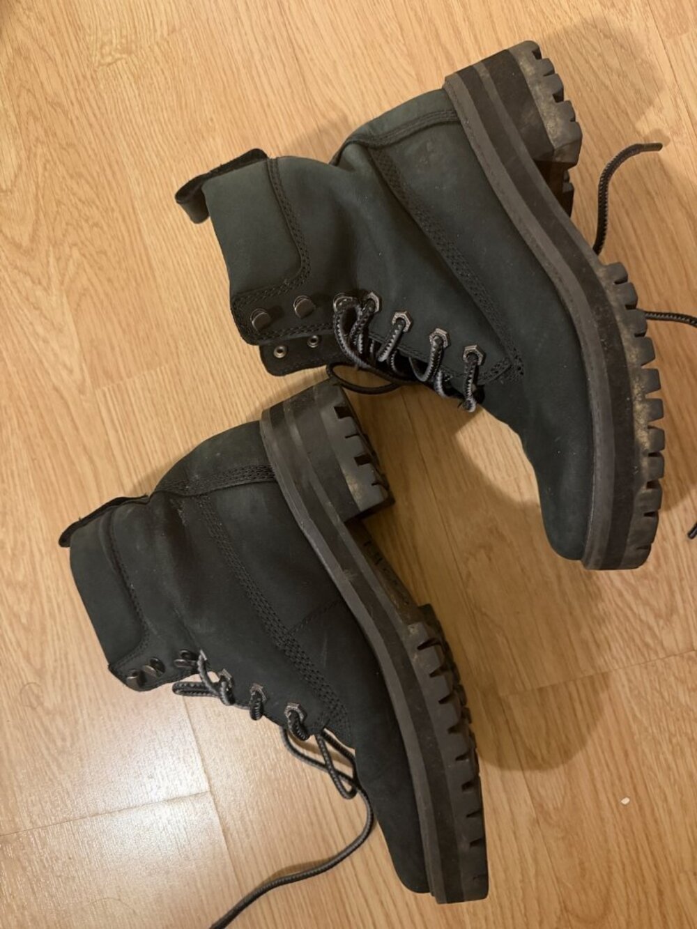 Timberland Black Nubuck Lace Up Boots - US Women's 6 - Chunky Lug Sole